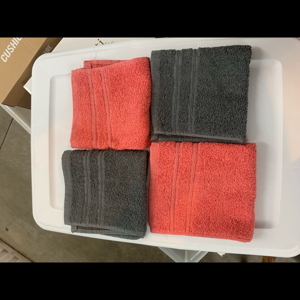 Ashley Mills wash cloths